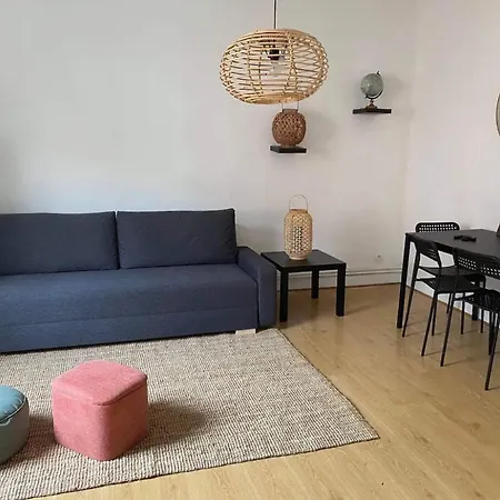 Spacieux A 10 Min Du Centre Apartment *