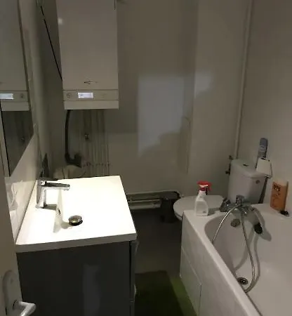 Spacieux A 10 Min Du Centre 아파트